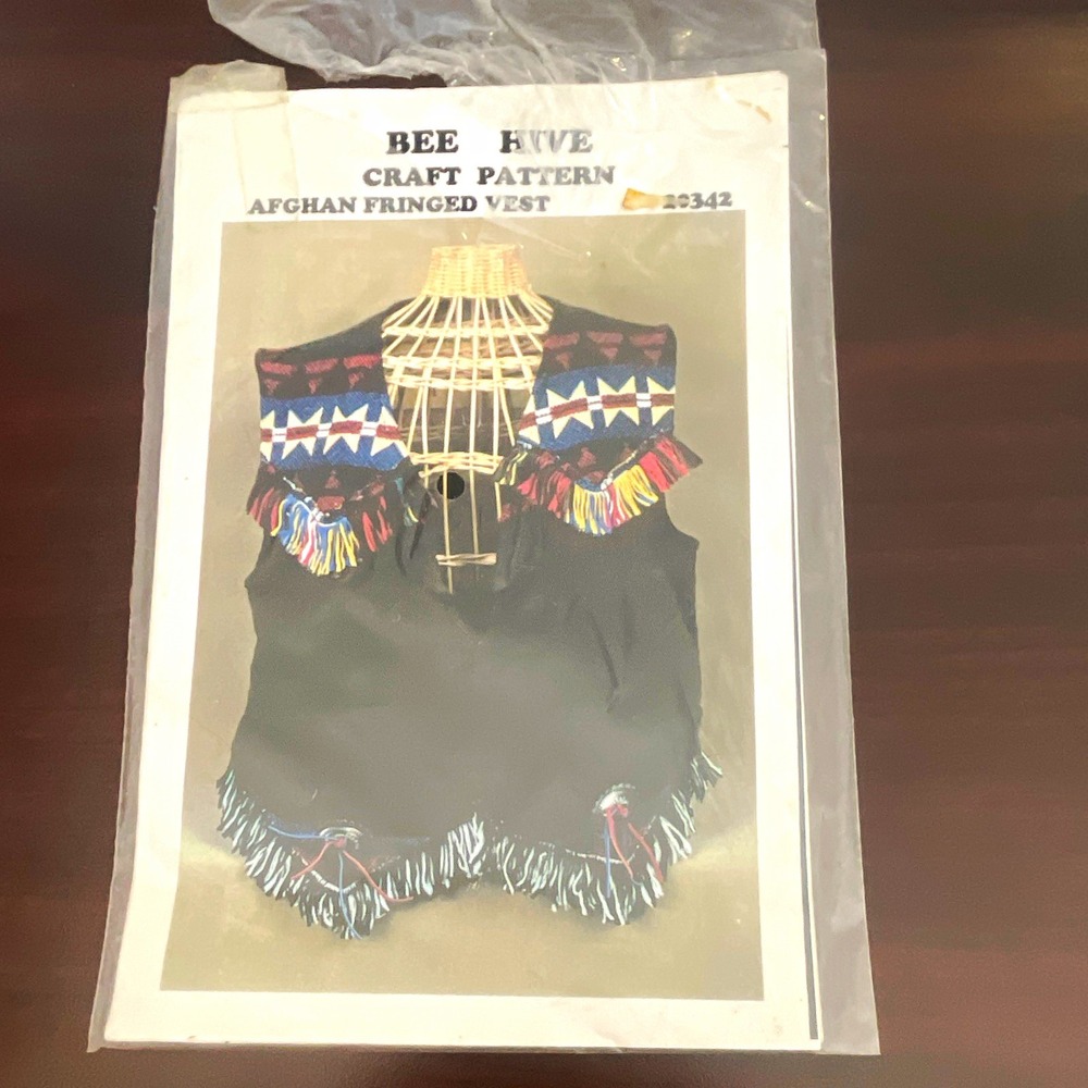 Bee Hive 20342 VTG 1970s Uncut Pattern Afghan Fringed Vest Unisex Adult One Size